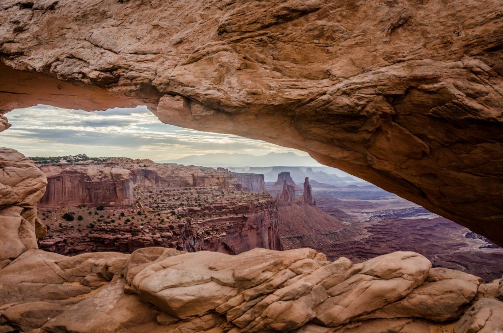 Canyon Lands - Through the arch
